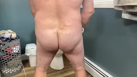 Snapshot of onthedlhere chatting on 12.21.24 onthedlhere online show from 12.21.24