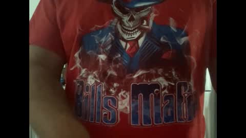 Snapshot of onthedlhere chatting on 09.24.25 onthedlhere online show from 09.24.25