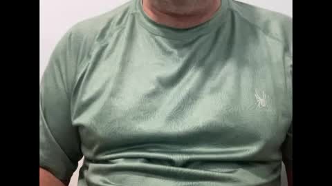 Snapshot of onthedlhere chatting on 09.27.25 onthedlhere online show from 09.27.25