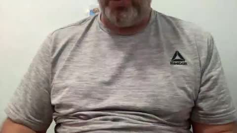 Snapshot of onthedlhere chatting on 11.16.25 onthedlhere online show from 11.16.25