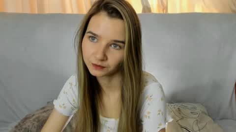 Snapshot of onyxvespera chatting on 04.17.26 onyxvespera online show from 04.17.26