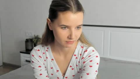 Snapshot of onyxvespera chatting on 05.28.26 onyxvespera online show from 05.28.26