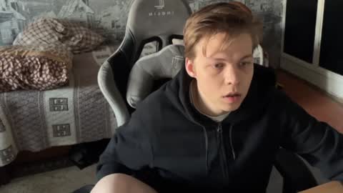 Snapshot of oofcblesssexx chatting on 02.04.25 bless god online show from 02.04.25