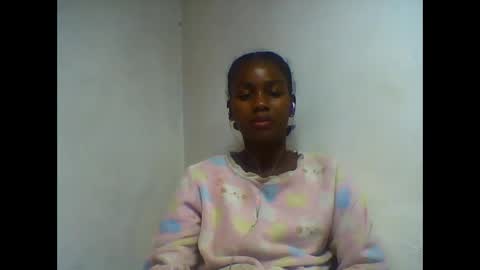Snapshot of oooorazanasoa chatting on 06.08.26 oooorazanasoa online show from 06.08.26