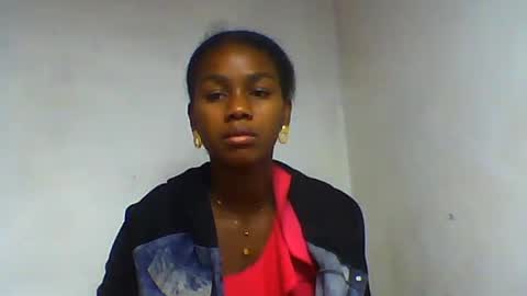 Snapshot of oooorazanasoa chatting on 06.15.26 oooorazanasoa online show from 06.15.26