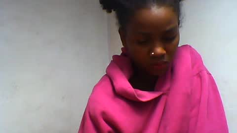 Snapshot of oooorazanasoa chatting on 06.29.26 oooorazanasoa online show from 06.29.26
