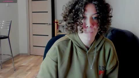 Snapshot of oops_britney chatting on 02.16.26 Britney online show from 02.16.26