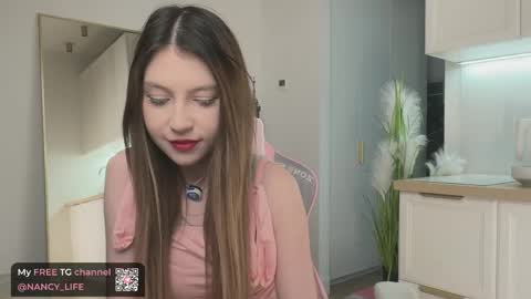 Snapshot of oops_my_english chatting on 05.27.26 Nancy online show from 05.27.26