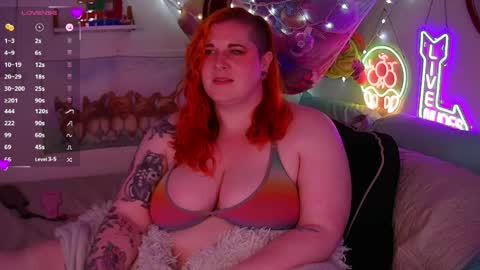 Snapshot of opalreigning chatting on 05.28.26 Opal online show from 05.28.26