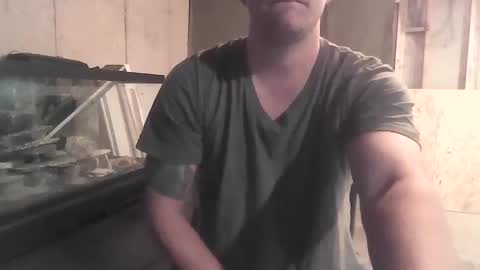 Snapshot of open_torequest chatting on 10.26.25 open_torequest online show from 10.26.25