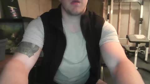 Snapshot of open_torequest chatting on 11.16.25 open_torequest online show from 11.16.25