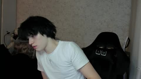 Snapshot of opiunarium chatting on 12.17.25 Bella and John online show from 12.17.25