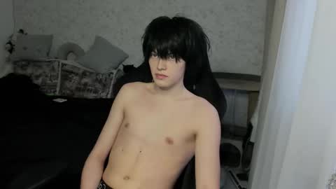 Snapshot of opiunarium chatting on 01.15.26 Bella and John online show from 01.15.26