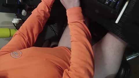 orgasmgiver9090 online show from 12.21.25