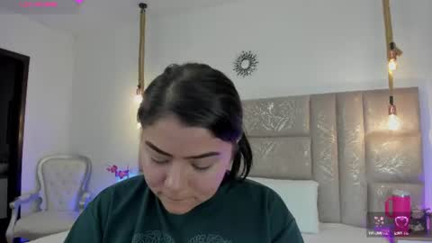 Snapshot of oriana_guzman chatting on 07.27.26 Miss Guzman online show from 07.27.26