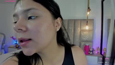 Snapshot of oriana_guzman chatting on 07.28.26 Miss Guzman online show from 07.28.26