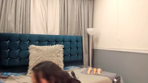 Oriana  online show from 01.16.26