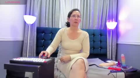 Snapshot of oriana_jhonson chatting on 06.26.26 Oriana online show from 06.26.26