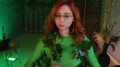 Orianna -  Hi Im into geek culture cosplay crafting LARP games. Shall we play DnD online show from 12.06.24