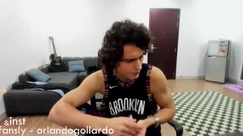 Snapshot of orlando__bloom chatting on 01.03.25 Fansly and Instagram -  online show from 01.03.25