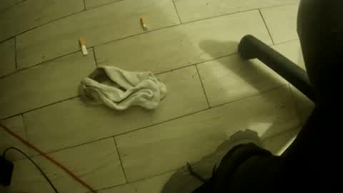 Snapshot of orobrus chatting on 01.08.25 Oroborus online show from 01.08.25