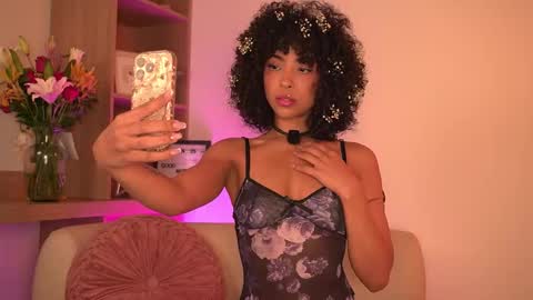 Snapshot of oshun_25 chatting on 02.17.26 Oshun online show from 02.17.26