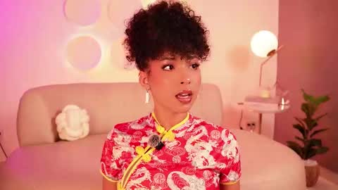 Snapshot of oshun_25 chatting on 03.18.26 Oshun online show from 03.18.26