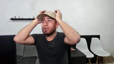 Snapshot of oskregal chatting on 02.18.26 oskregal online show from 02.18.26