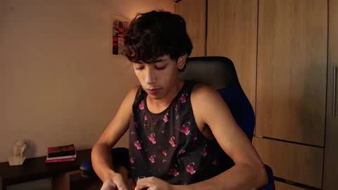 ostin 18hot online show from 12.31.24