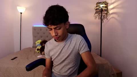 ostin 18hot online show from 10.11.25