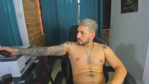 Snapshot of ostin_big09 chatting on 12.18.24 Instagram ostin big09--------- online show from 12.18.24