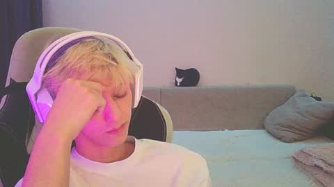 Ostin online show from 12.26.24