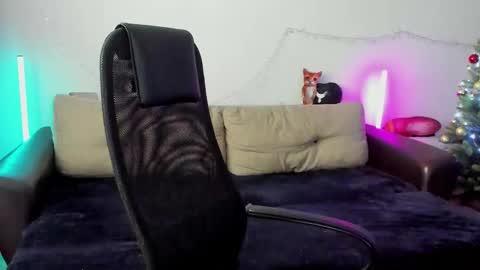 Ostin online show from 12.19.25