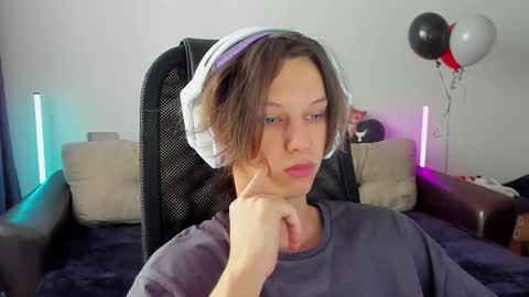 Snapshot of ostin_meoww chatting on 01.19.26 Ostin online show from 01.19.26