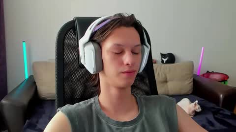 Snapshot of ostin_meoww chatting on 03.01.26 Ostin online show from 03.01.26