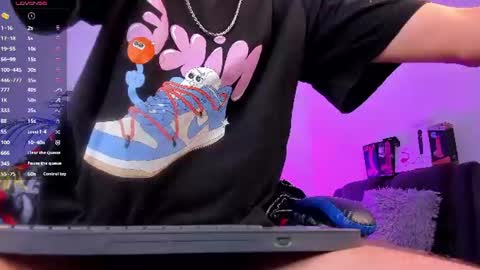 Snapshot of otter_wet chatting on 06.19.26 otter_wet online show from 06.19.26