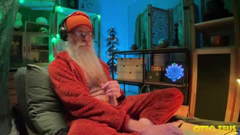 Otto Zeus online show from 01.18.25