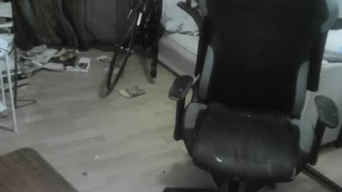 ouinnybis195625 online show from 02.27.25