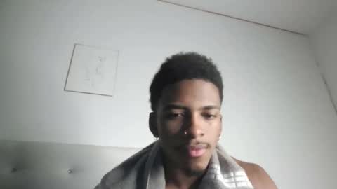 Snapshot of owen_222 chatting on 12.03.25 Owen online show from 12.03.25