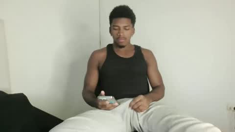 Snapshot of owen_222 chatting on 01.12.26 Owen online show from 01.12.26