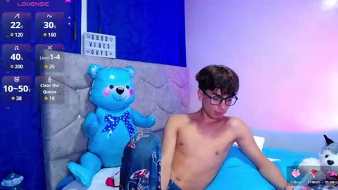 Snapshot of owenblue__ chatting on 12.02.24 Owen Independent model online show from 12.02.24