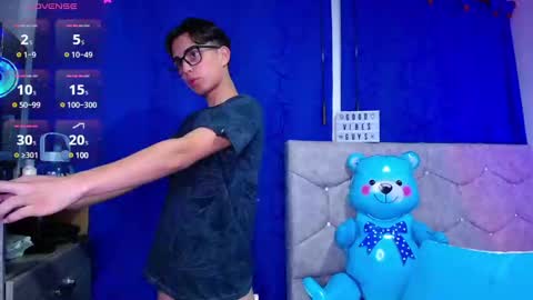 Snapshot of owenblue__ chatting on 12.03.24 Owen Independent model online show from 12.03.24