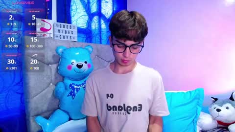 Snapshot of owenblue__ chatting on 12.04.24 Owen Independent model online show from 12.04.24
