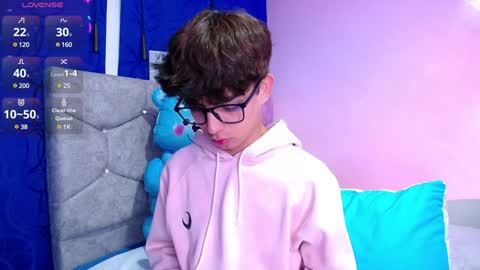 Snapshot of owenblue__ chatting on 12.24.24 Owen Independent model online show from 12.24.24