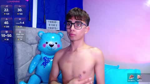 Snapshot of owenblue__ chatting on 12.31.24 Owen Independent model online show from 12.31.24