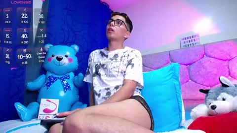 Snapshot of owenblue__ chatting on 02.13.25 Owen Independent model online show from 02.13.25