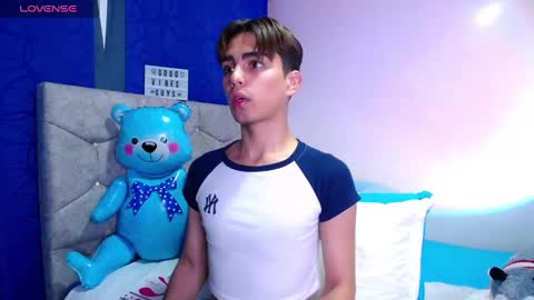Snapshot of owenblue__ chatting on 03.10.25 Owen Independent model online show from 03.10.25