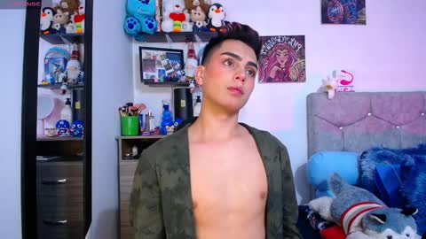 Owen  Independent model  online show from 02.24.26