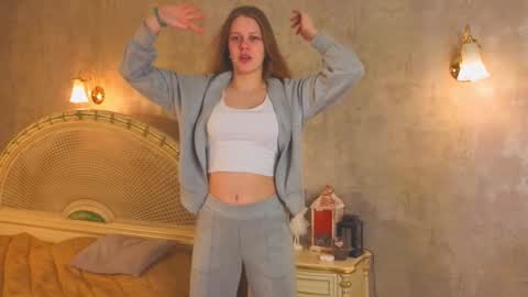 Snapshot of ozellaelazegui chatting on 01.15.26 Call me Gabriela online show from 01.15.26