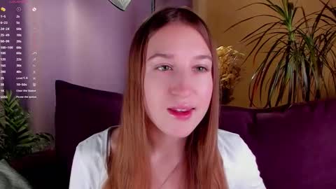 Caroline or just Lina online show from 10.19.25